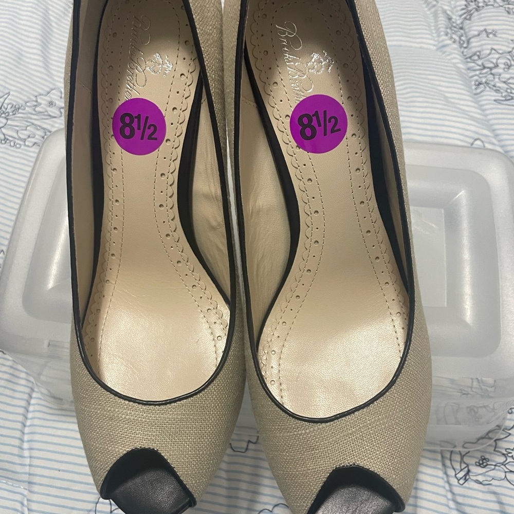 Etienne  Peep Toe Stacked Heel Shoes